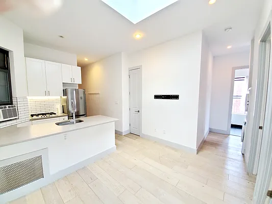 Rented by Kleier Residential | media 13