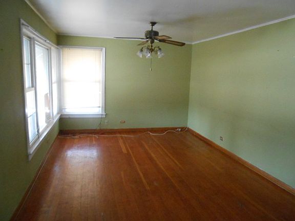 2nd image of 801 Joyce Ave