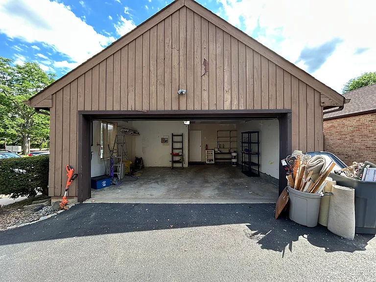 41 Whittney Ct — Photo 17