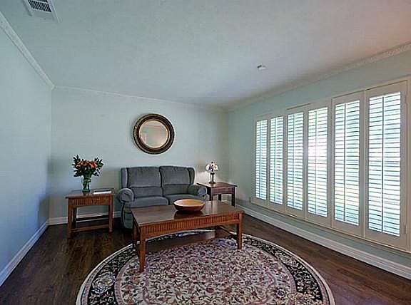 3rd image of 12118 Midlake Dr