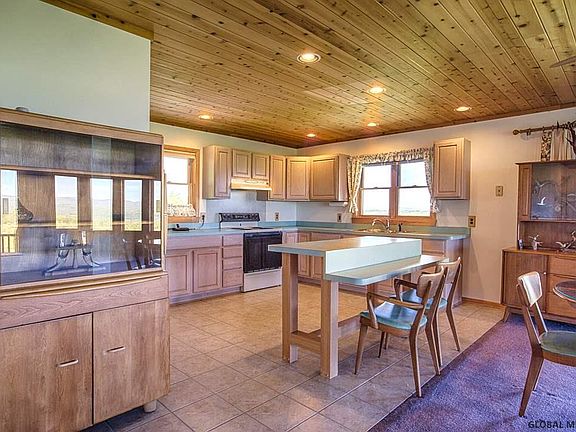 5th image of 341 Carrera Ln