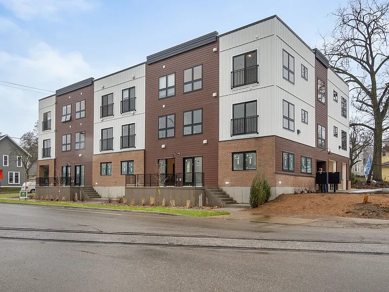 255 Bradford St NE — Photo 12