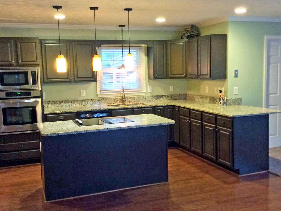 2nd image of 113 Lakeview Dr