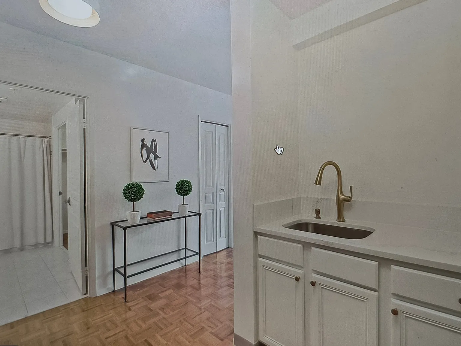 7111 Woodmont Ave — Photo 2