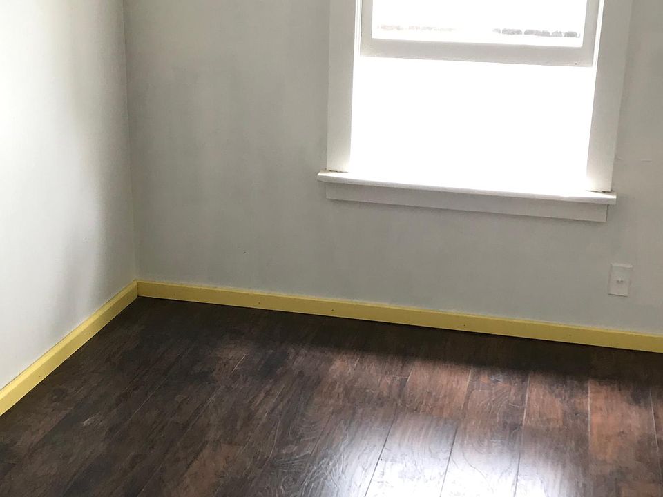 1st image of 10212 1st Ave S
