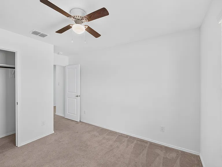 320 Dewberry St — Photo 13