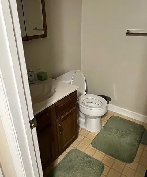 Bath for Lower-Level Bed Room