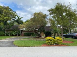 7721 SW 176th St, Palmetto Bay, FL 33157