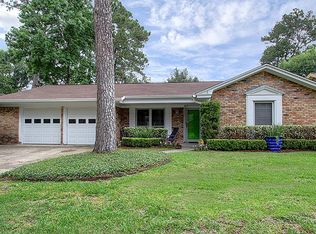 1142 Chamboard Ln, Houston, TX 77018