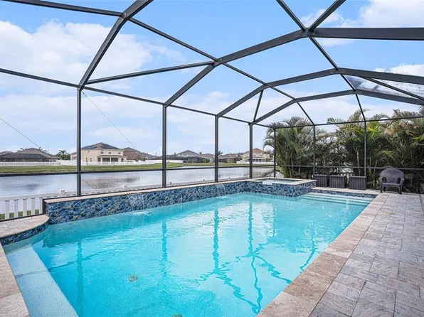 914 Peregrine Hill Pl, Ruskin, FL 33570