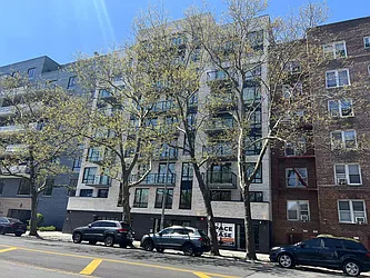 Rented by R New York