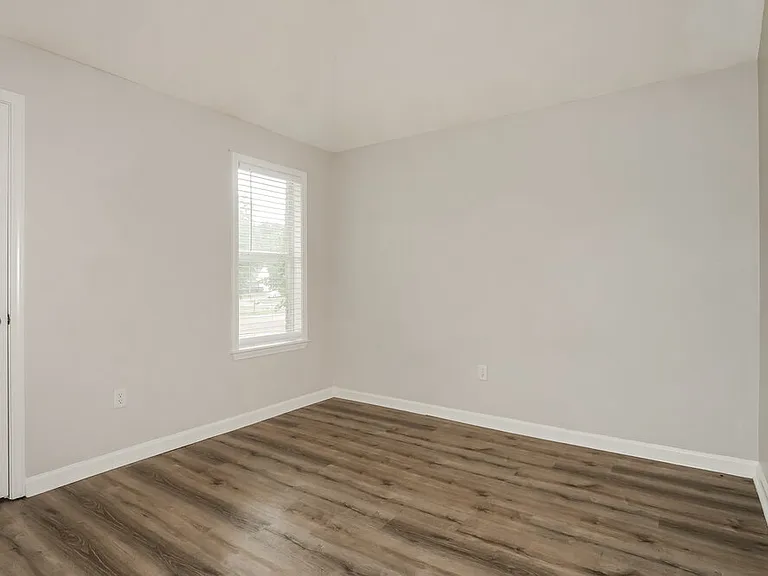 6181 Braybourne Main — Photo 15
