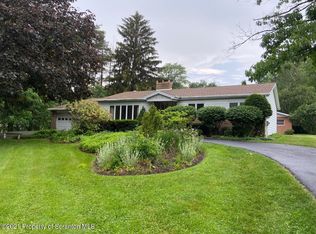 1205 Layton Rd, Clarks Summit, PA 18411