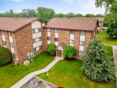 417 Berkshire Dr #16, Crystal Lake, IL, 60014