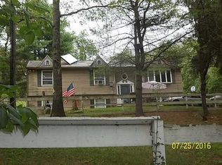 616 Lewis Farm Rd, Coventry, RI 02827