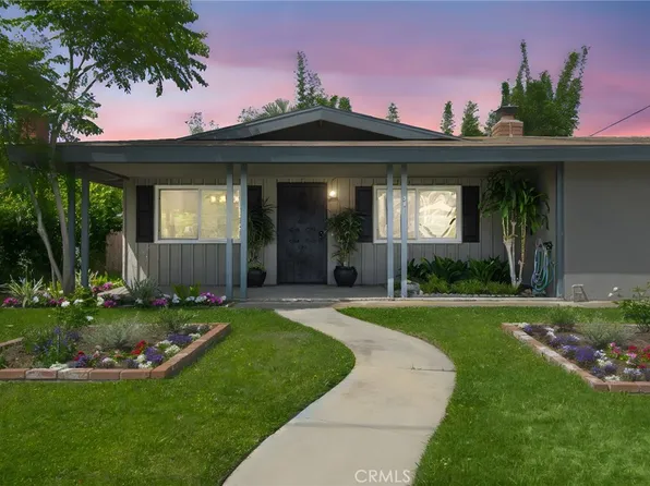 241 Sierks St, Costa Mesa, CA 92627