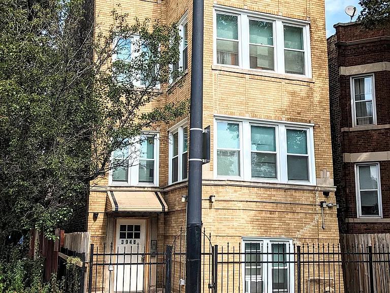 3948 W Congress Pkwy #G — Photo 1