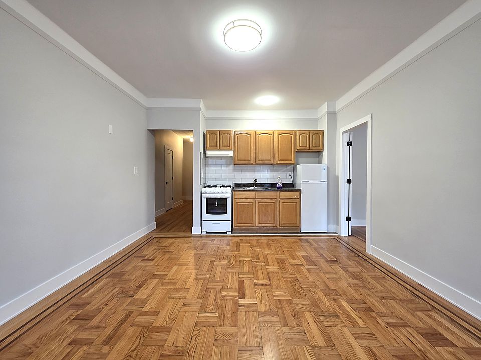1st image of 19-34 23rd Ave Unit F3