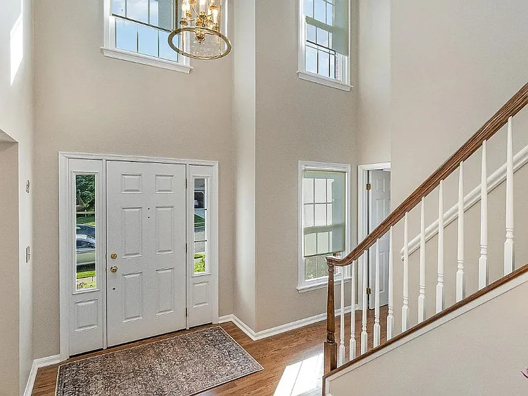 2207 Grey Fox Ct — Photo 2