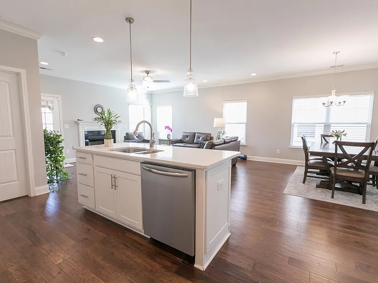 1055 Crisp Spring Dr — Photo 14