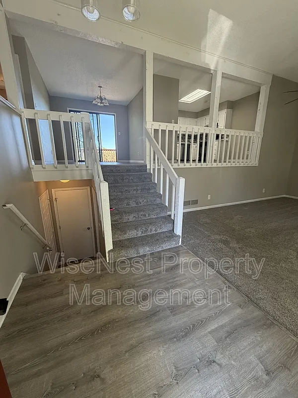 4 bed, 3.0 bath, 1732 sqft, $2,345 — Photo 3