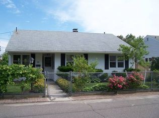 80 Brookline Ave, Hull, MA 02045