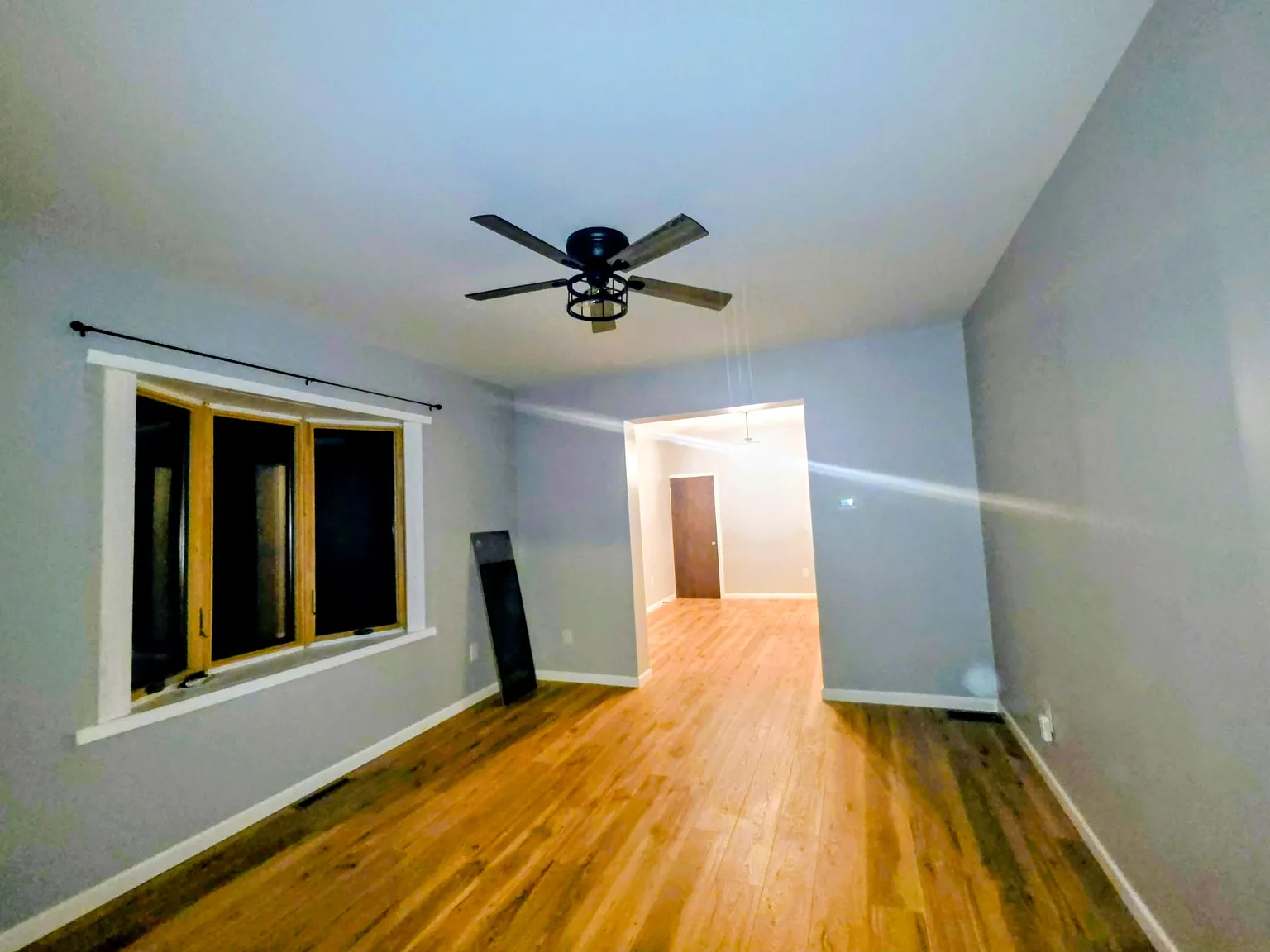 3 bed, 1020 sqft, $1,350 — Photo 2