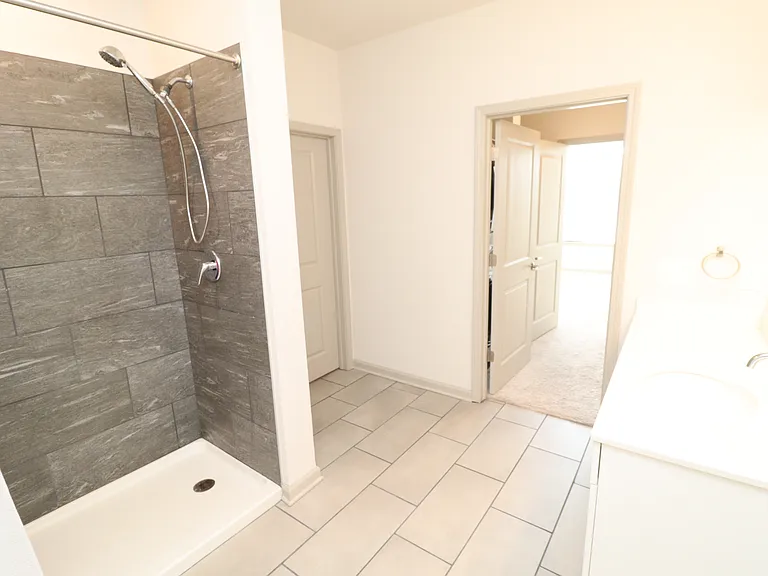 2402 Gathering Square Ct — Photo 24