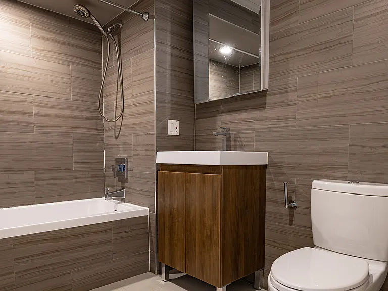 303 Cooper St #2B — Photo 8