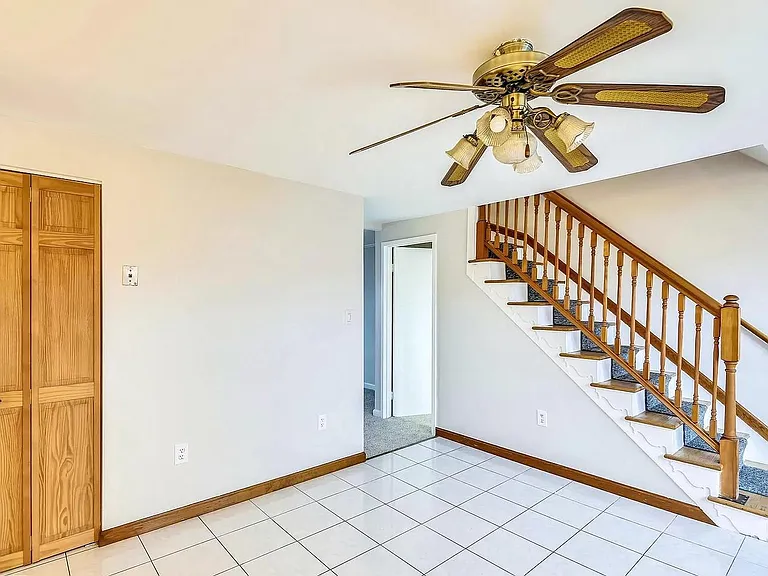 8025 Lansdale Rd — Photo 14