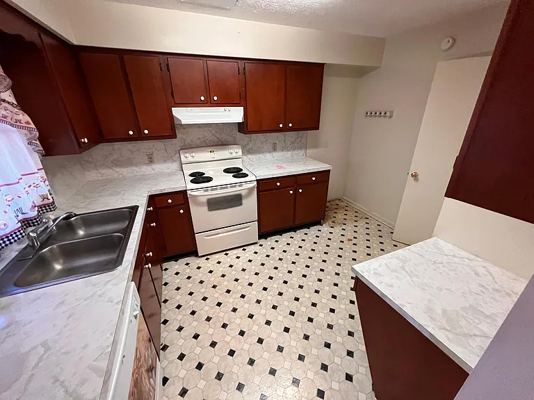 926 Meadowlark Dr — Photo 6