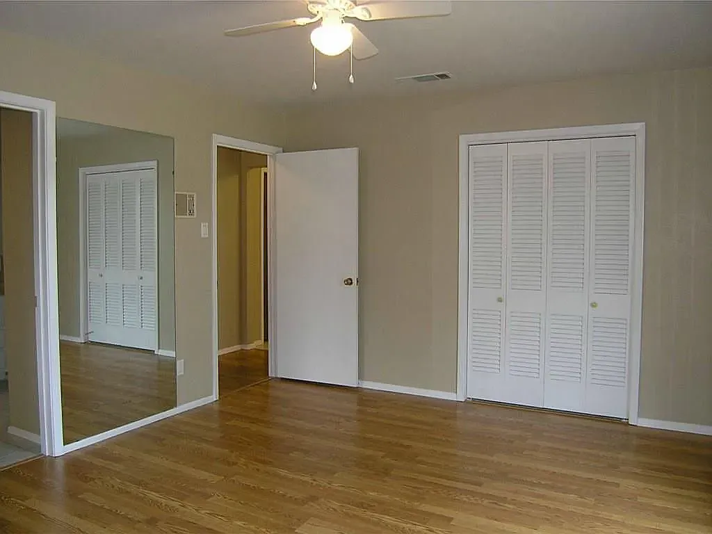 3 bed, 1985 sqft, $2,500 — Photo 3