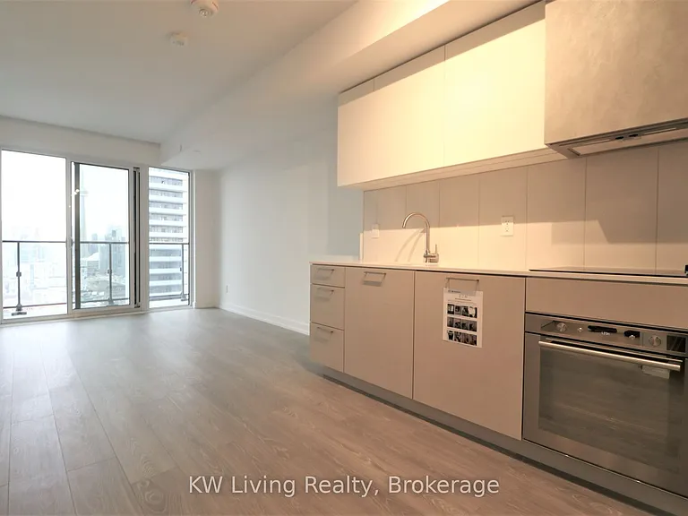 19 Western Battery Rd #3120 — Photo 3