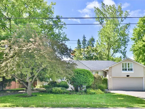 135 Elgin St, Markham, ON L3T 1W7