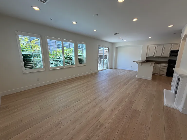1236 Highbluff Ave — Photo 2