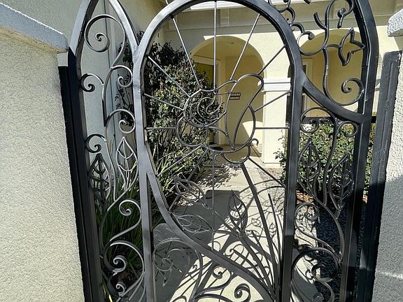 5th image of 2355 Muller Dr