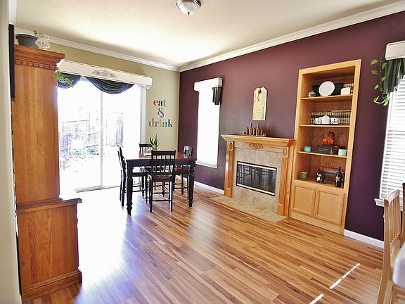 5th image of 704 Mayten Ct