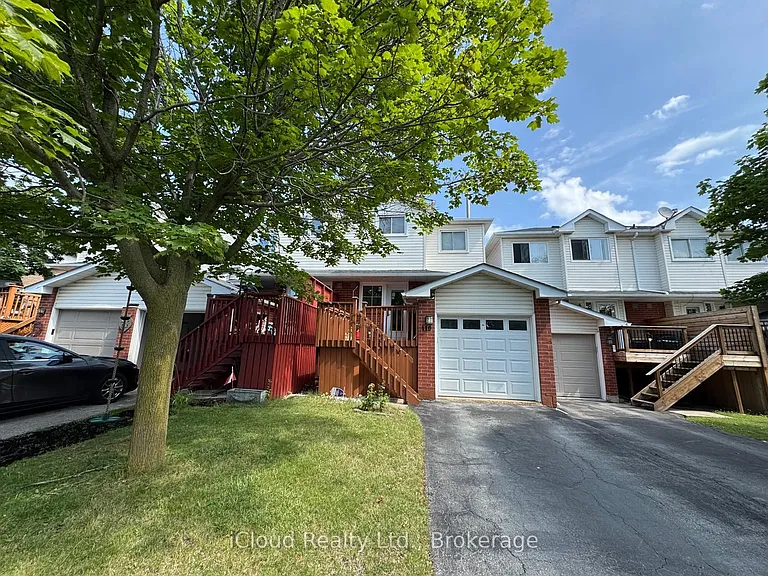 110 Glenashton Dr — Photo 14