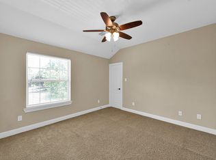 106 N Pinto Point Cir #106, Spring, TX 77389