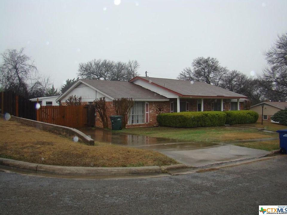 2nd image of 710 Dianne Dr