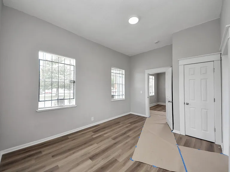 2102 Gray St #1 — Photo 22