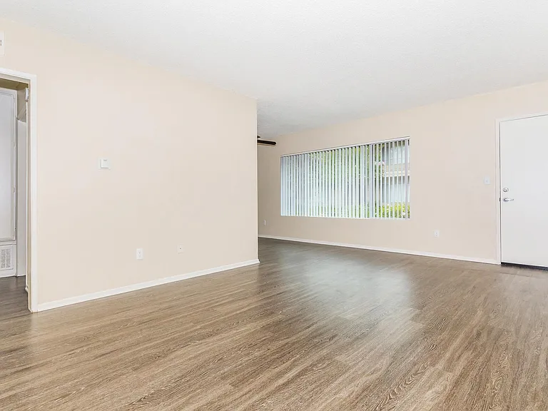 Casa Bonita Apartment Homes — Photo 10