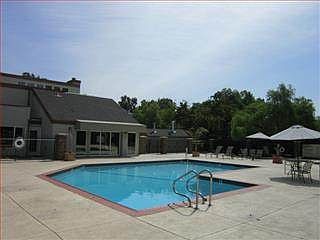 5th image of 464 Dempsey Rd Unit 264