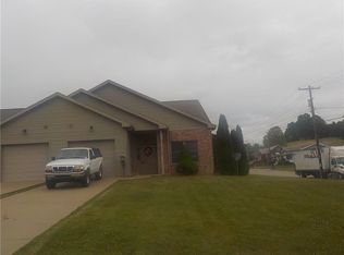 2 Sterling Ave, Masontown, PA 15461