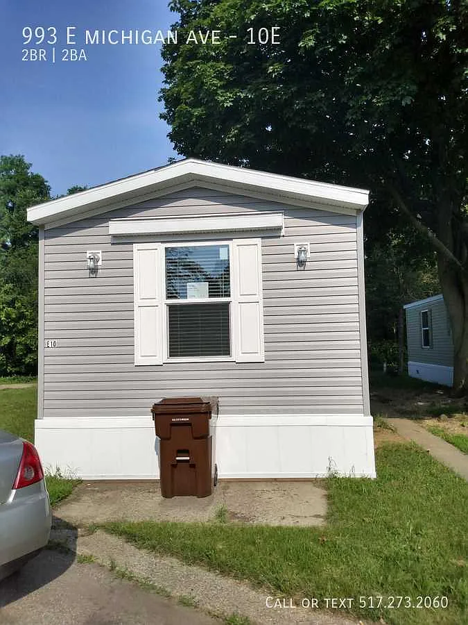2 Bedroom home for sale. — Photo 1