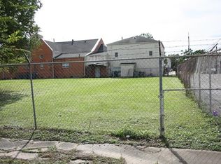 2016 Harmony St, New Orleans, LA 70115