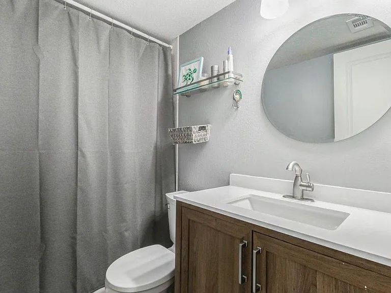101 Stratford St #103 — Photo 12