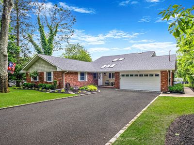 3 Stark Drive, Center Moriches, NY, 11934