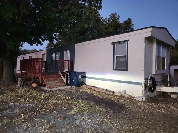 34 NE 2nd St, Elgin, OK 73538