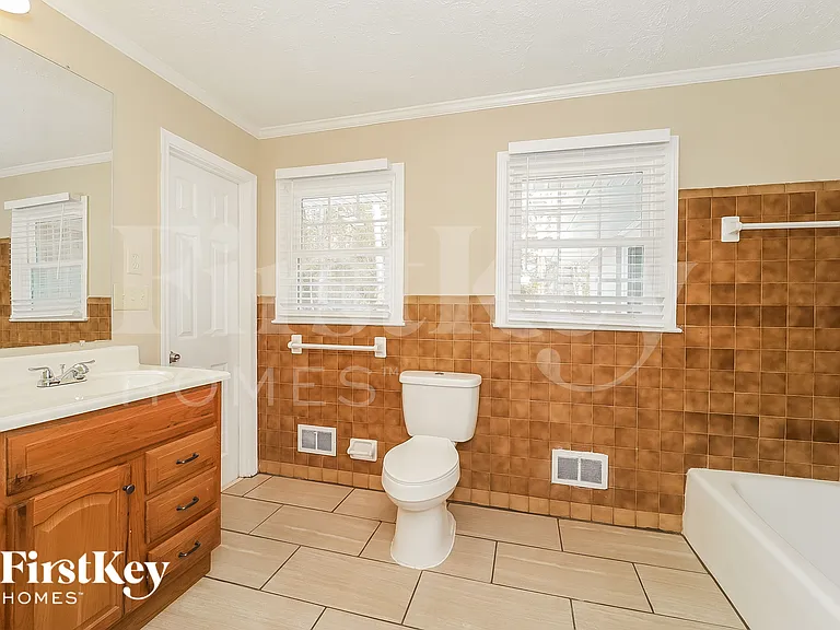 1300 Anderson Mill Rd — Photo 10